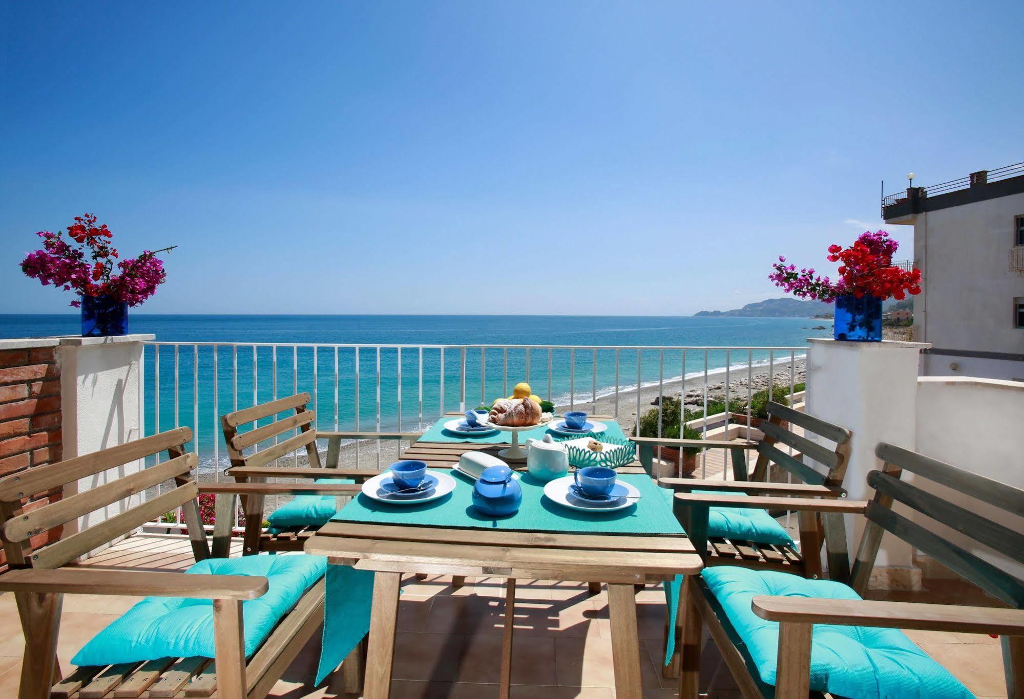 פורצה דרגו Taormina Holidays Residence מראה חיצוני תמונה
